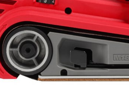 Napínání pásu Milwaukee M18 FBTS75